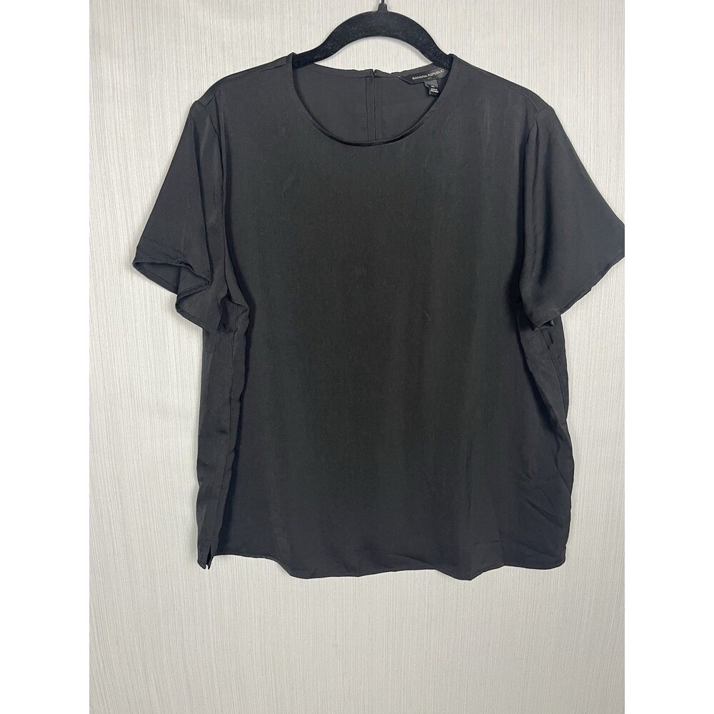 Banana Republic Women’s Black Satin Crew‎ Neck Short Sleeve Blouse Medium NWT